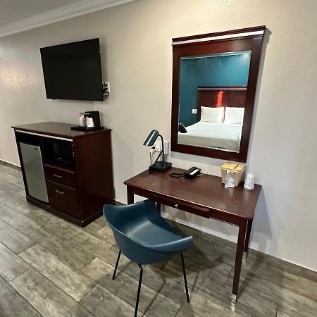 Studio 6 Suites Mesa Az Near Downtown & Sloan Park ภายนอก รูปภาพ